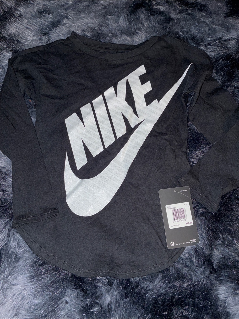 Nike Black Long-Sleeve Tee white Logo sparkly girls 3-4 years 4 Xs
